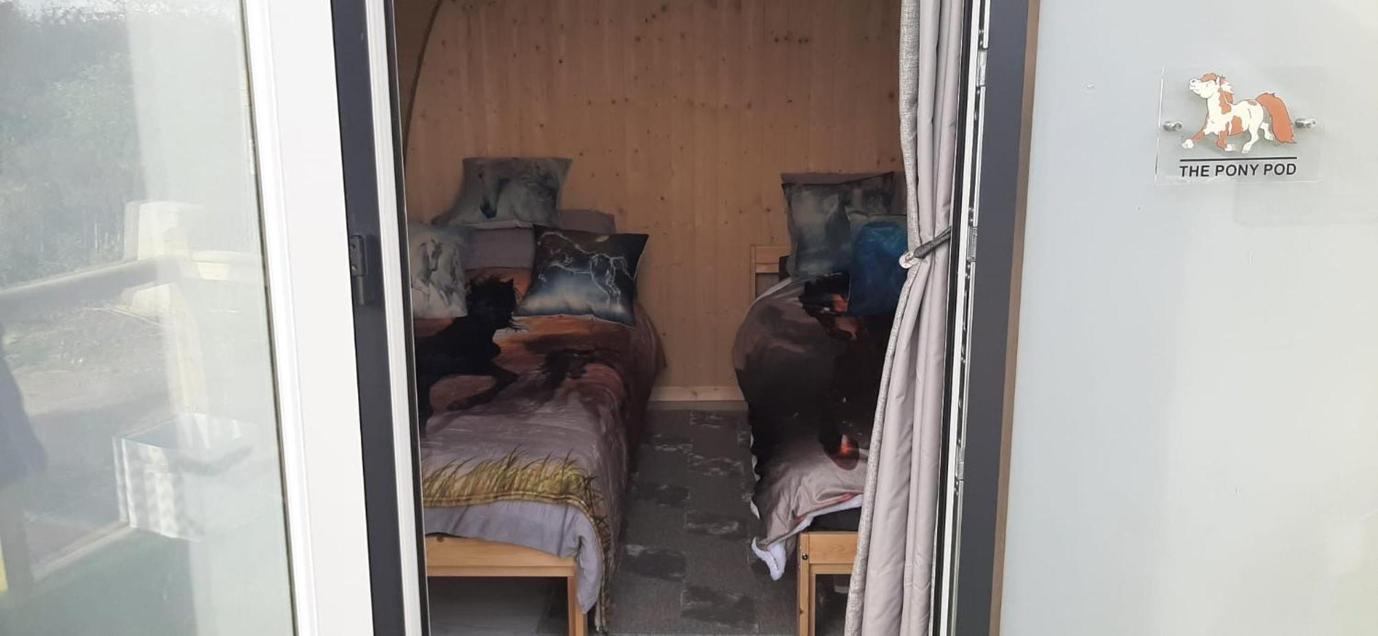 "Pony Pod" At Nelson Park Riding Centre Ltd - Glamping Pod Also Available The Fox Pod And Trailor Escapes- Birchington, Ramsgate, Broadstairs Margate Hotel Westgate-on-Sea Buitenkant foto